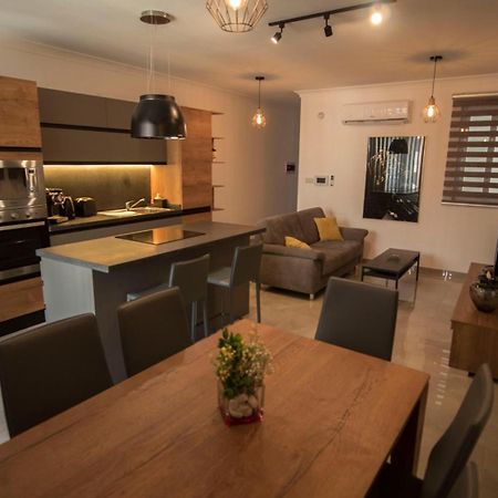 Msiebah Court San Gwann Modern Apt Near Sliema And St Julians Exterior photo